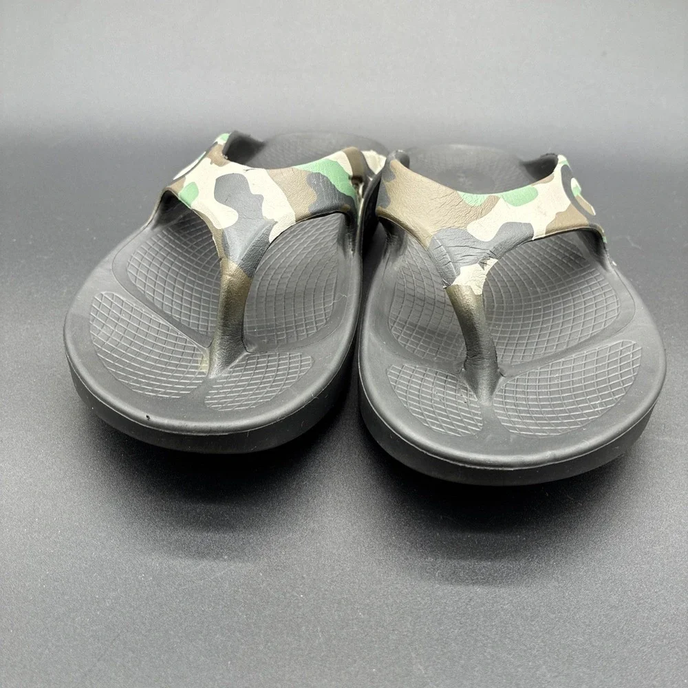 OOFOS OOriginal Camo Recovery Slide Sandals Men's 7 Women's 9 Unisex Comfort